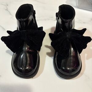 Patent Finish Bow Boots